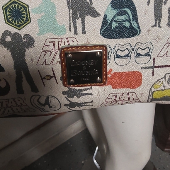 DOONEY & BOURKE STAR WARS SHOPPER VII LARGE SHOULDER BAG - Picture 11 of 16